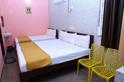 SKV Residency, Budget Friendly Hotel rooms at Srikalahasti