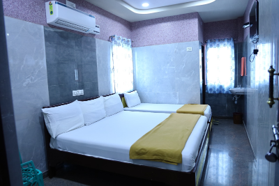 SKV Residency, Budget Friendly Hotel rooms at Srikalahasti