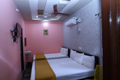 SKV Residency, Budget Friendly Hotel rooms at Srikalahasti