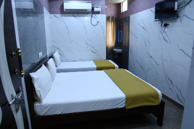 SKV Residency, Budget Friendly Hotel rooms at Srikalahasti