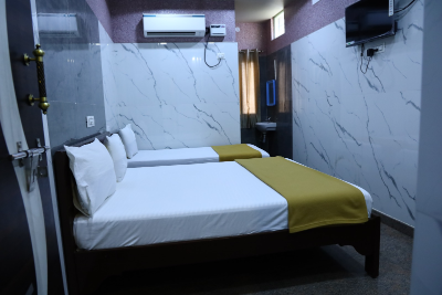 SKV Residency, Budget Friendly Hotel rooms at Srikalahasti