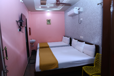 SKV Residency, Budget Friendly Hotel rooms at Srikalahasti